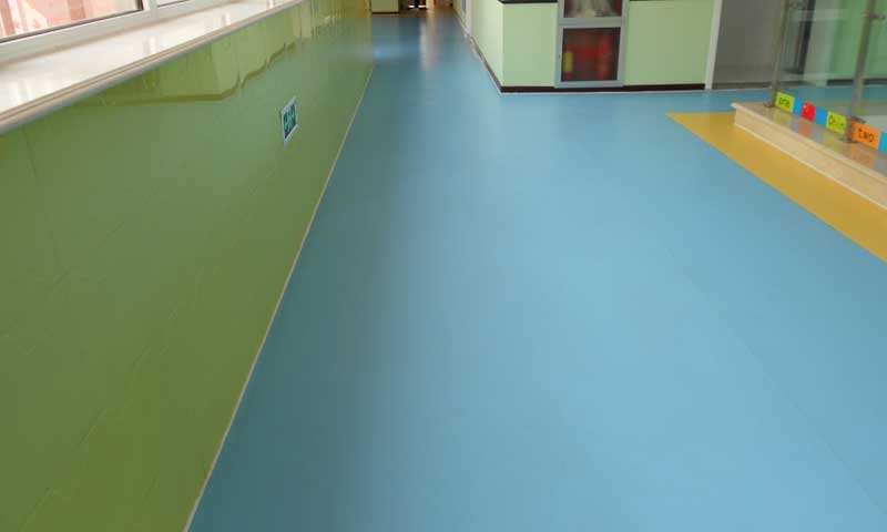 兒童地板也可以到參與兒童智力開發中