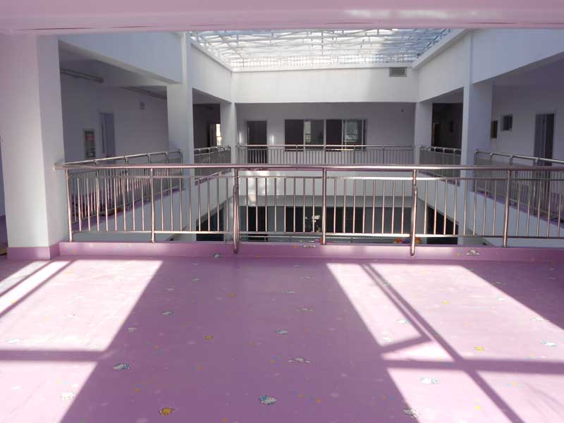 幼兒園塑膠地板面層水性打印工藝為環保性保駕